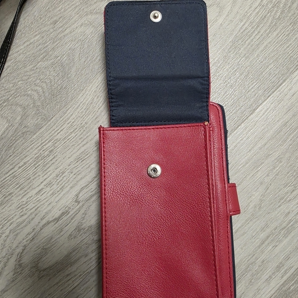 Nautica Red RFID Protected Phone Crossbody Wallet - Like New! ❤️ - Picture 2 of 4